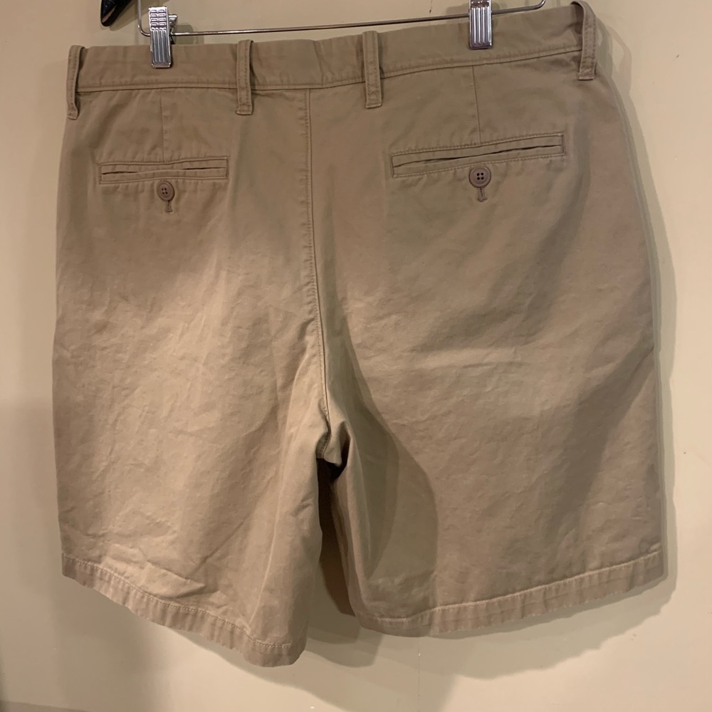 GAP SZ 36 flat front Original khaki shorts - Picture 3 of 5
